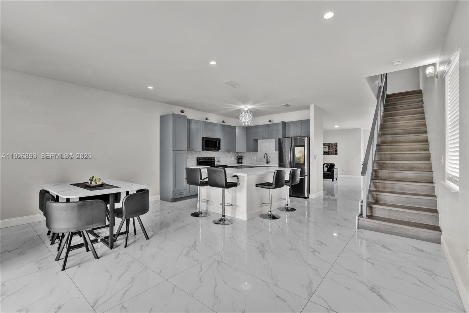 See details / 4248 sq. ft. $ 2026-06-02 0 Photo
