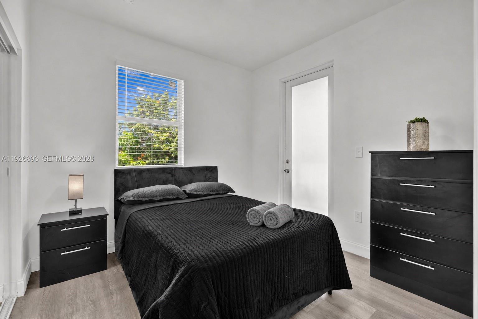 See details / 4248 sq. ft. $ 2026-06-02 0 Photo