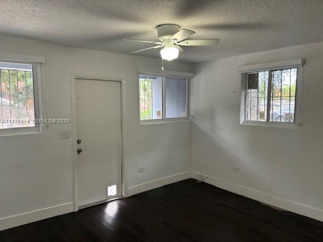 See details / 1942 sq. ft. $ 2025-12-08 0 Photo