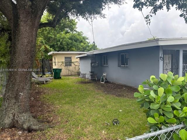 See details / 1942 sq. ft. $ 2025-12-08 0 Photo