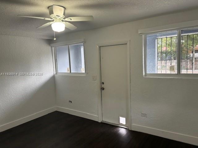 See details / 1942 sq. ft. $ 2025-12-08 0 Photo