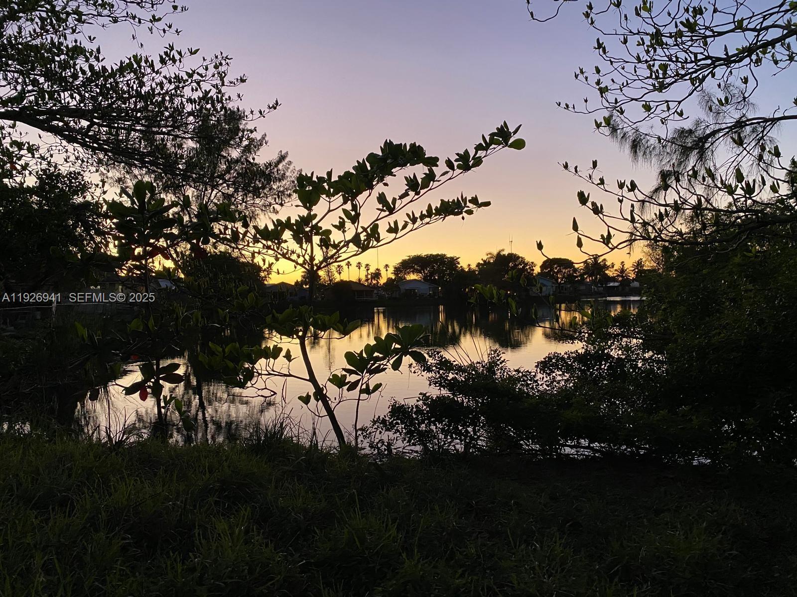 See details / sq. ft. $ 2025-12-08 0 Photo