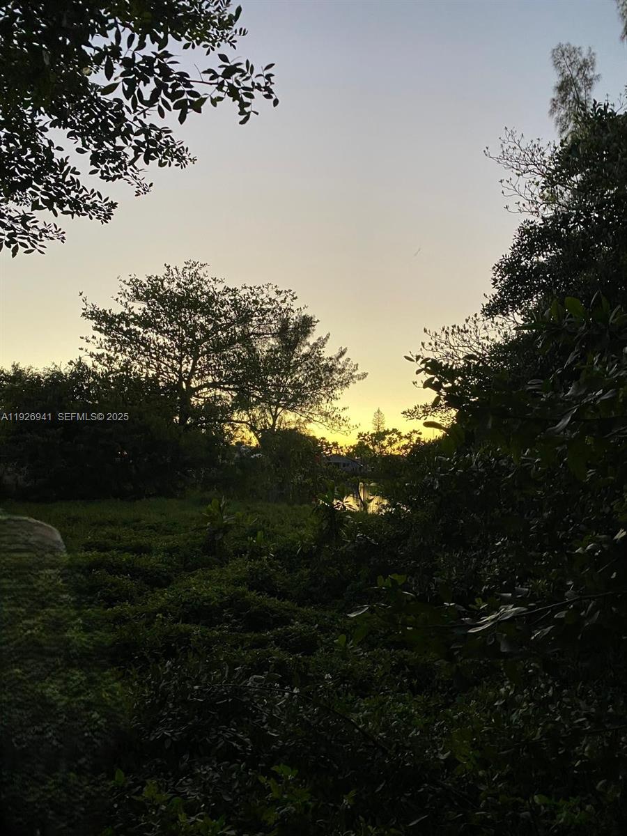 See details / sq. ft. $ 2025-12-08 0 Photo