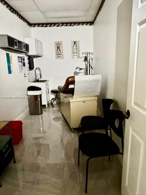 405  /   кв.футов $ 2026-02-13 0 Фото