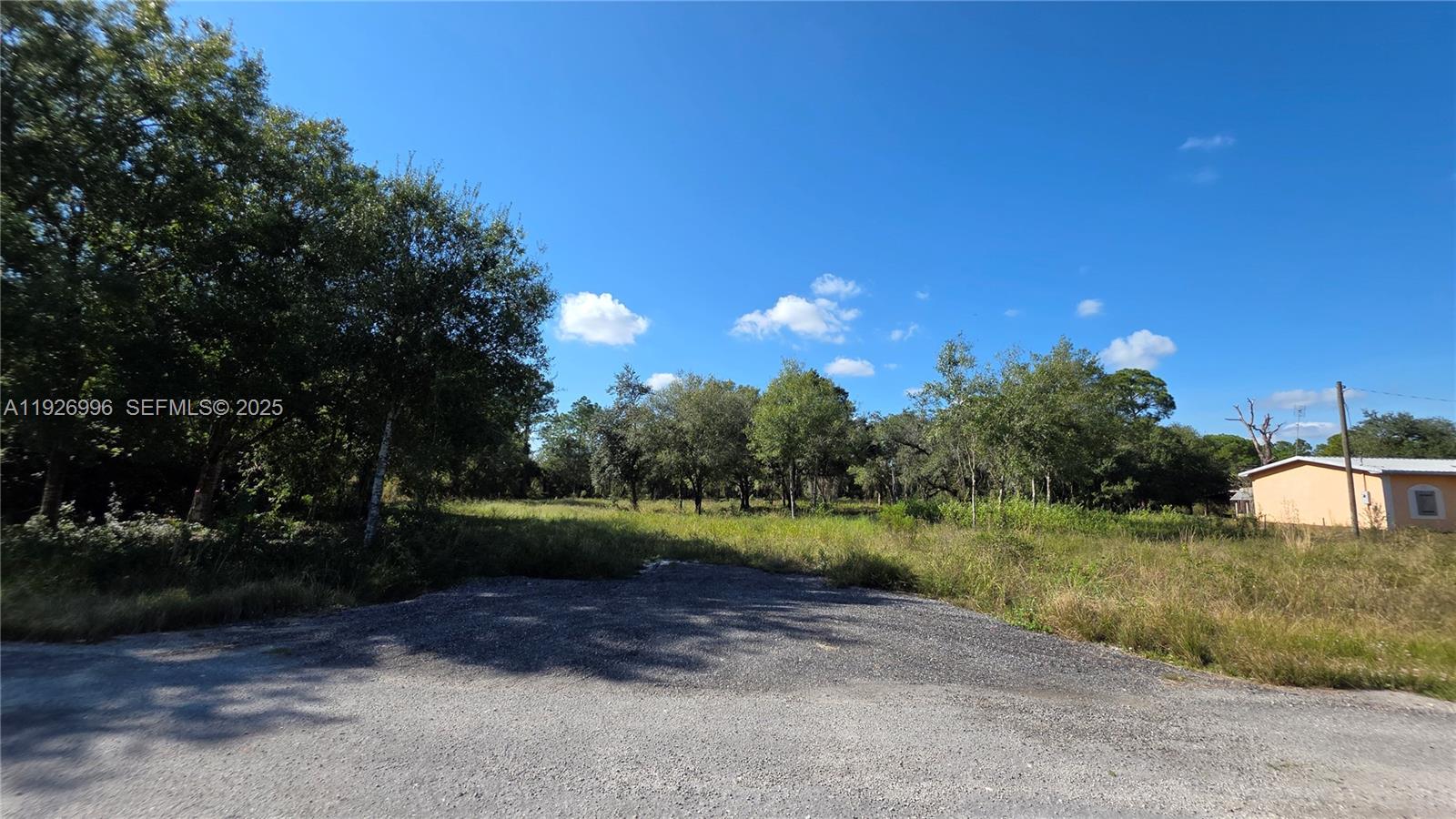 See details / sq. ft. $ 2025-12-08 0 Photo