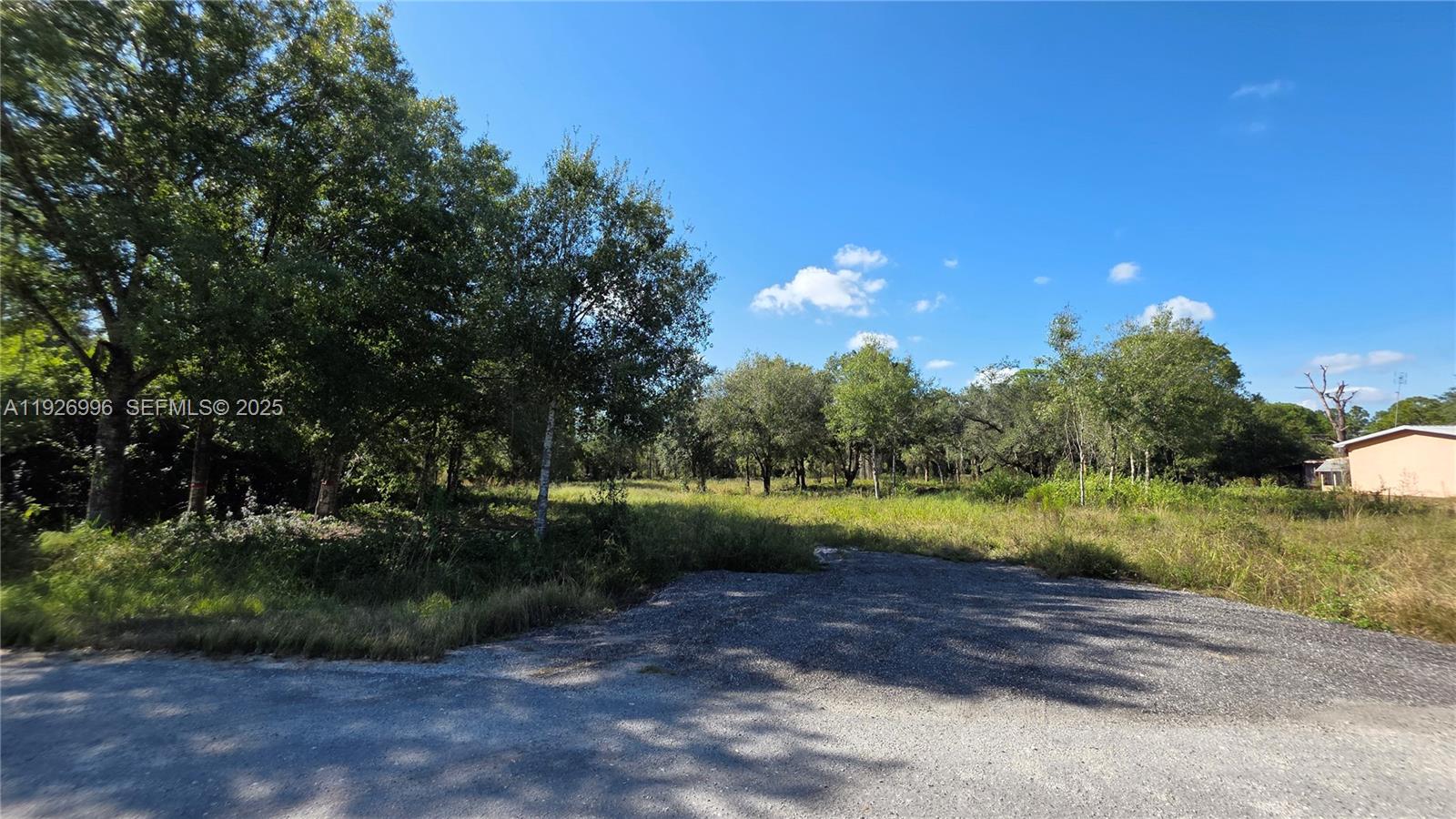 See details / sq. ft. $ 2025-12-08 0 Photo