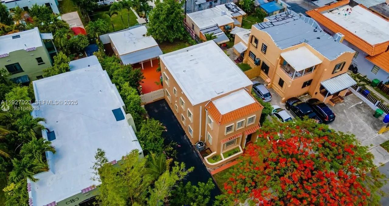   /  1960 sq. ft. $ 2025-12-10 0 Photo