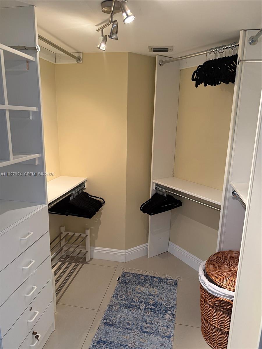 Photo of 3530 Mystic Pointe Dr  #2303, Aventura, Florida, 33180 - 