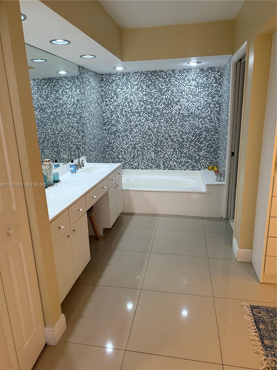 Photo of 3530 Mystic Pointe Dr  #2303, Aventura, Florida, 33180 - 