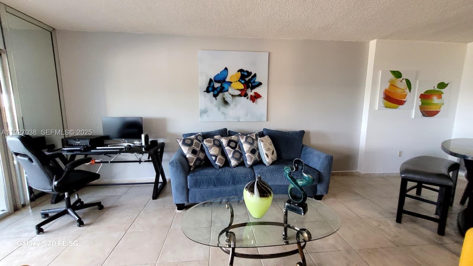 See details 705 2 / 2 1132 sq. ft. $ 2025-12-08 0 Photo