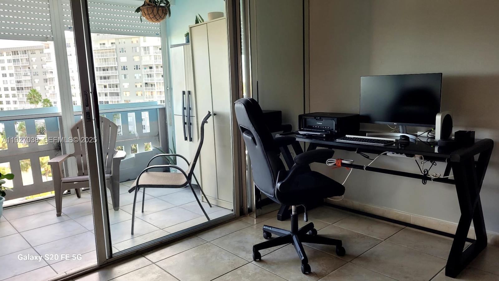 See details 705 2 / 2 1132 sq. ft. $ 2025-12-08 0 Photo