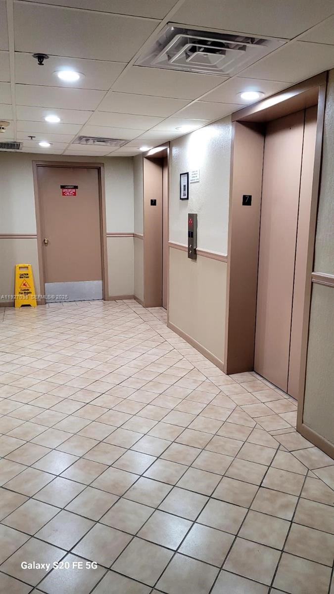 See details 705 2 / 2 1132 sq. ft. $ 2025-12-08 0 Photo