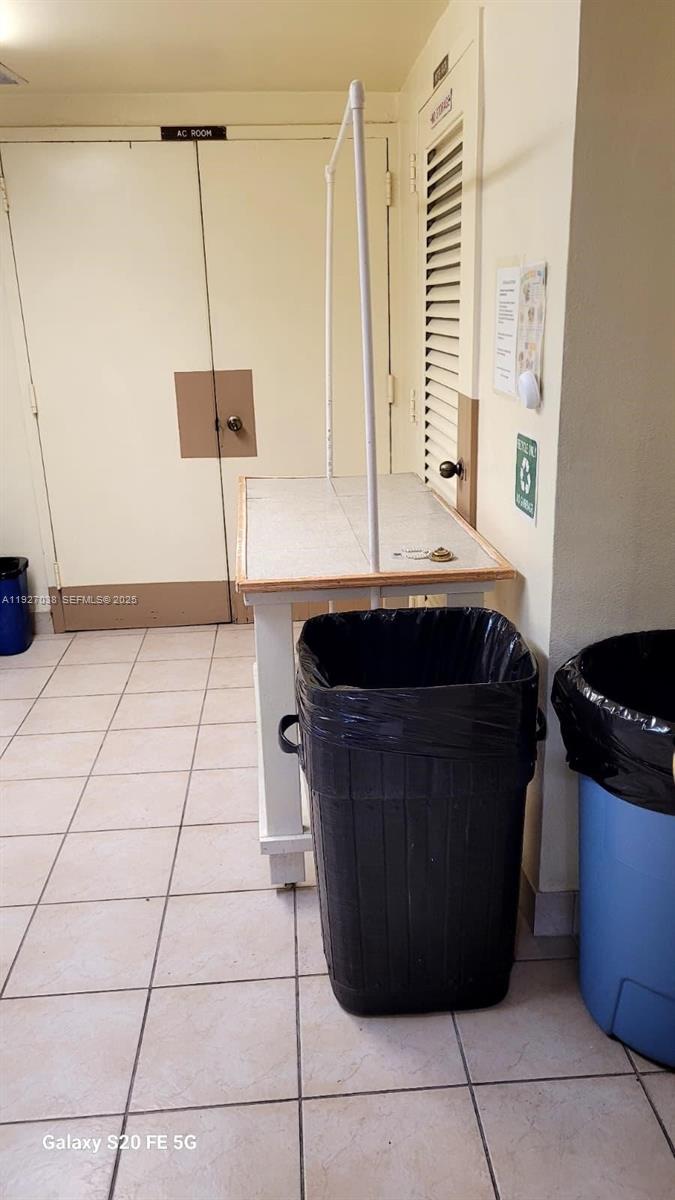 See details 705 2 / 2 1132 sq. ft. $ 2025-12-08 0 Photo