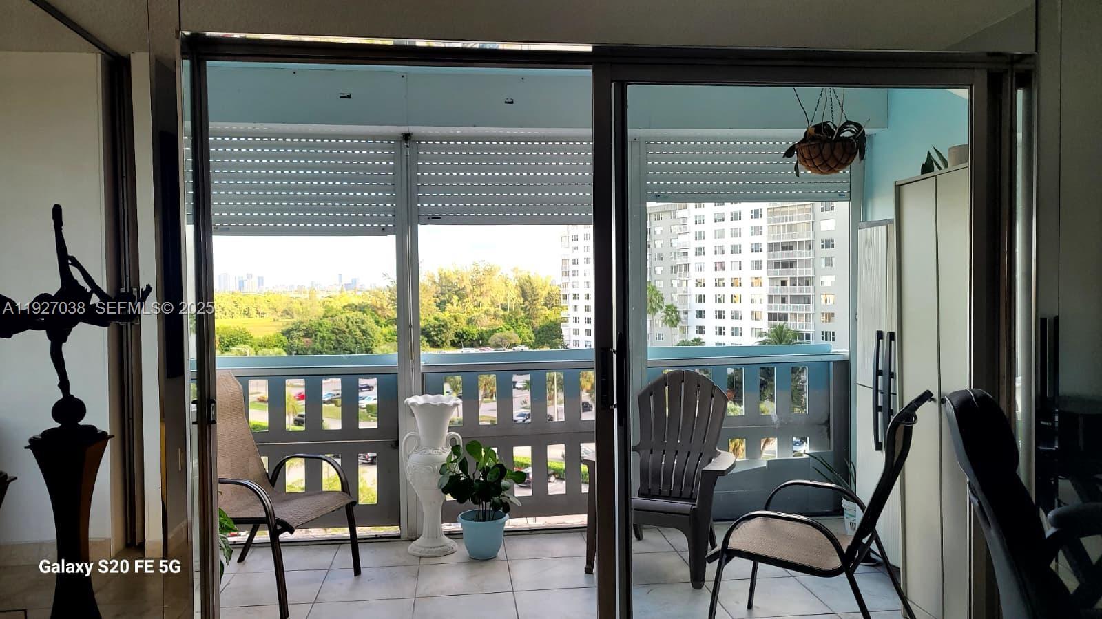 See details 705 2 / 2 1132 sq. ft. $ 2025-12-08 0 Photo