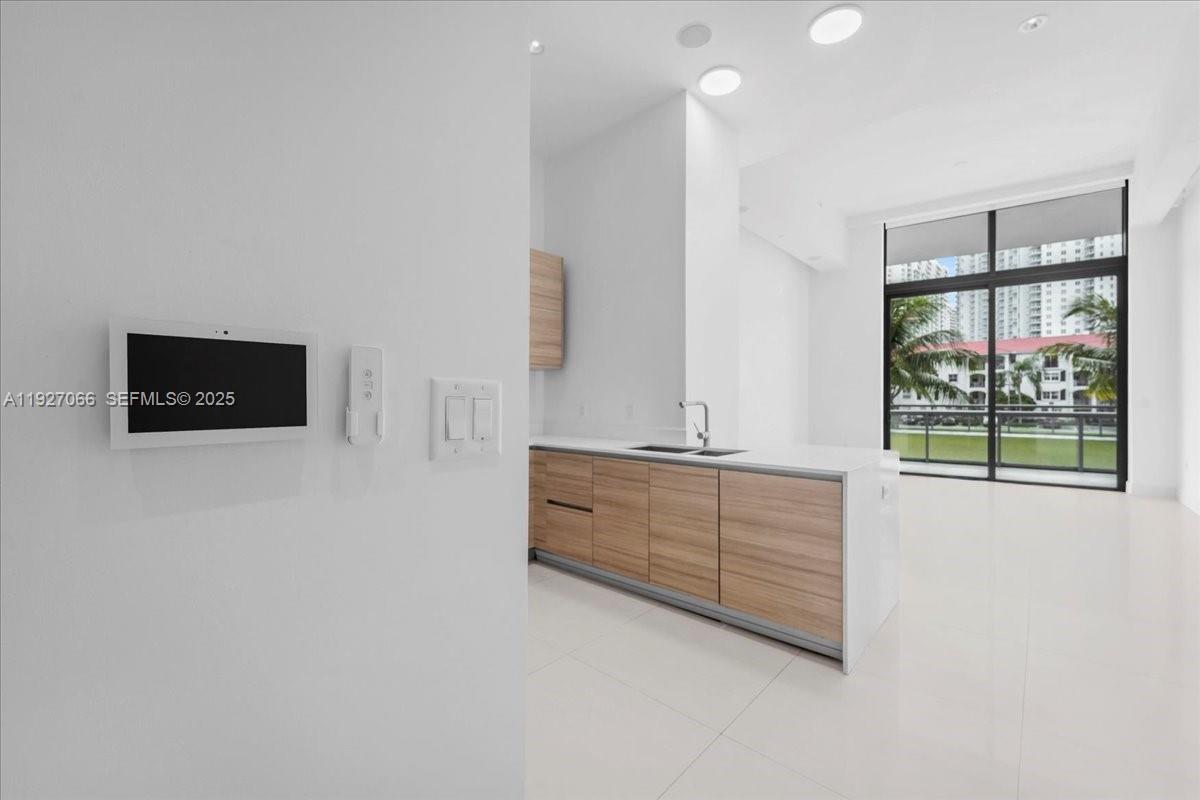 Photo of 3250 188th St #103, Aventura, Florida, 33180 -