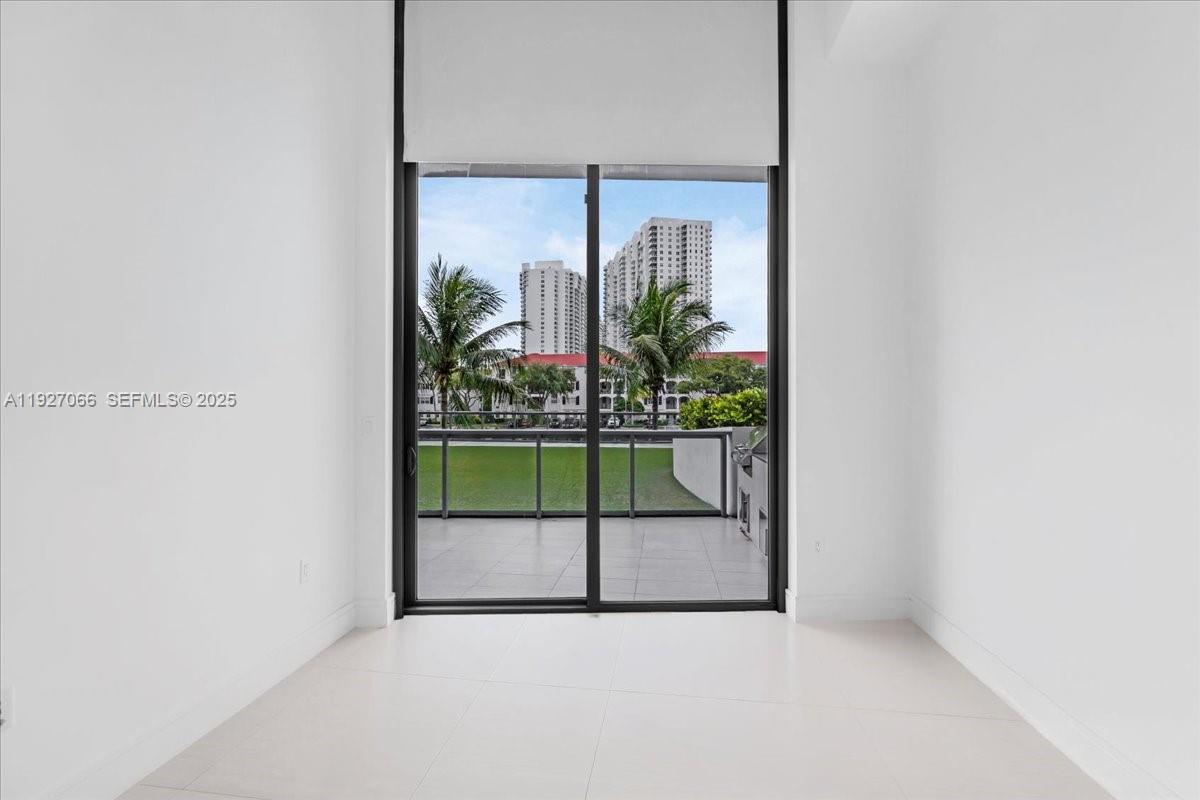 Photo of 3250 188th St #103, Aventura, Florida, 33180 -