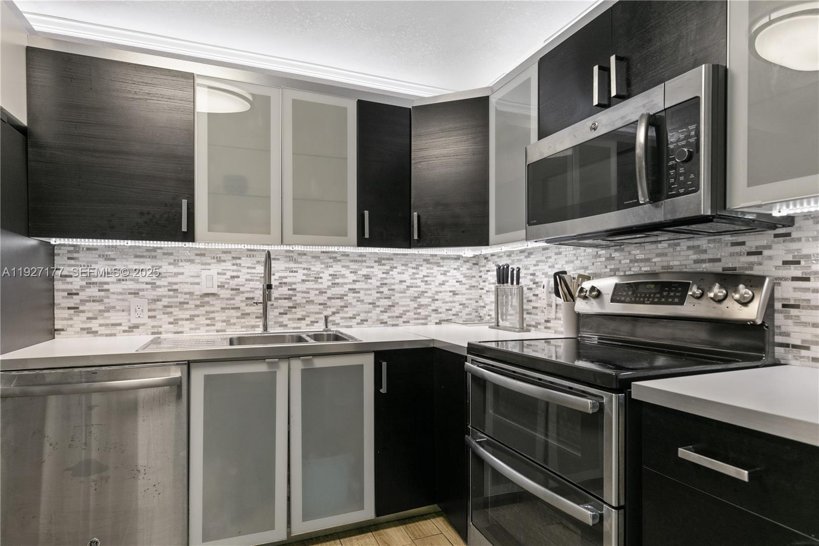 625 2 / 2 1358 sq. ft. $ 2025-12-08 0 Photo