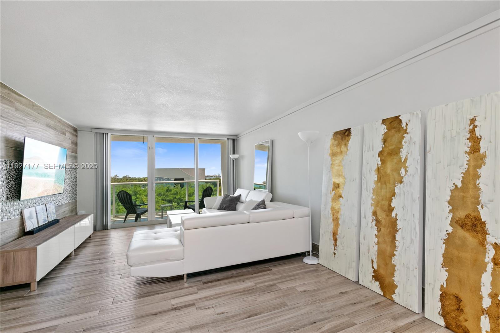 625 2 / 2 1358 sq. ft. $ 2025-12-08 0 Photo