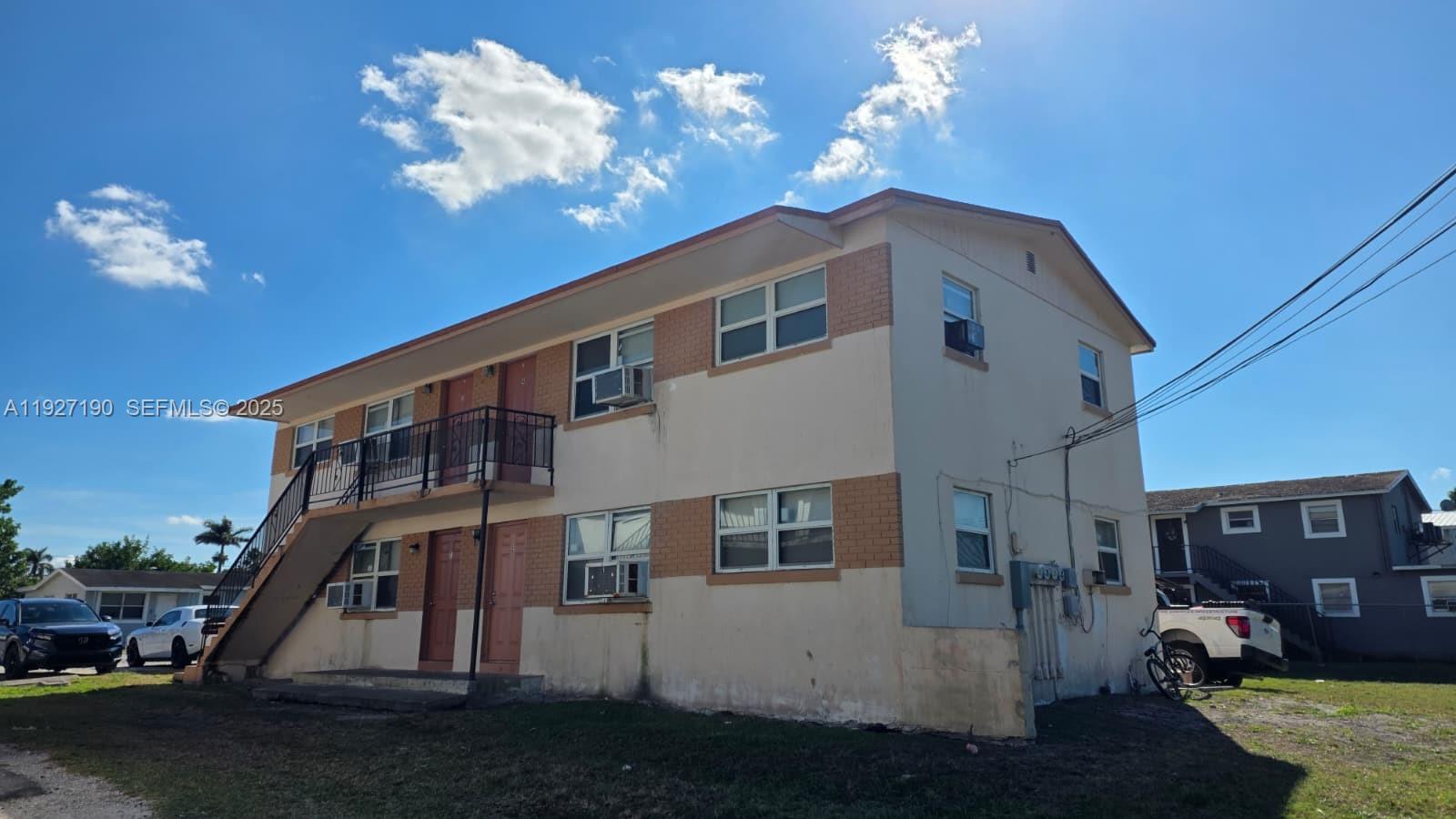 Подробнее / 2496 кв.футов $ 2025-12-08 0 Фото