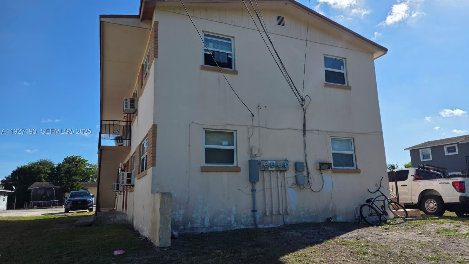 Подробнее / 2496 кв.футов $ 2025-12-08 0 Фото