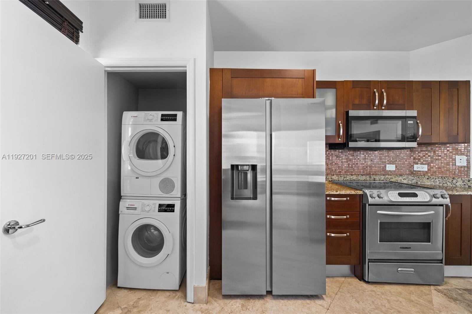 Photo of 19900 Country Club Dr  #1112, Aventura, Florida, 33180 - 