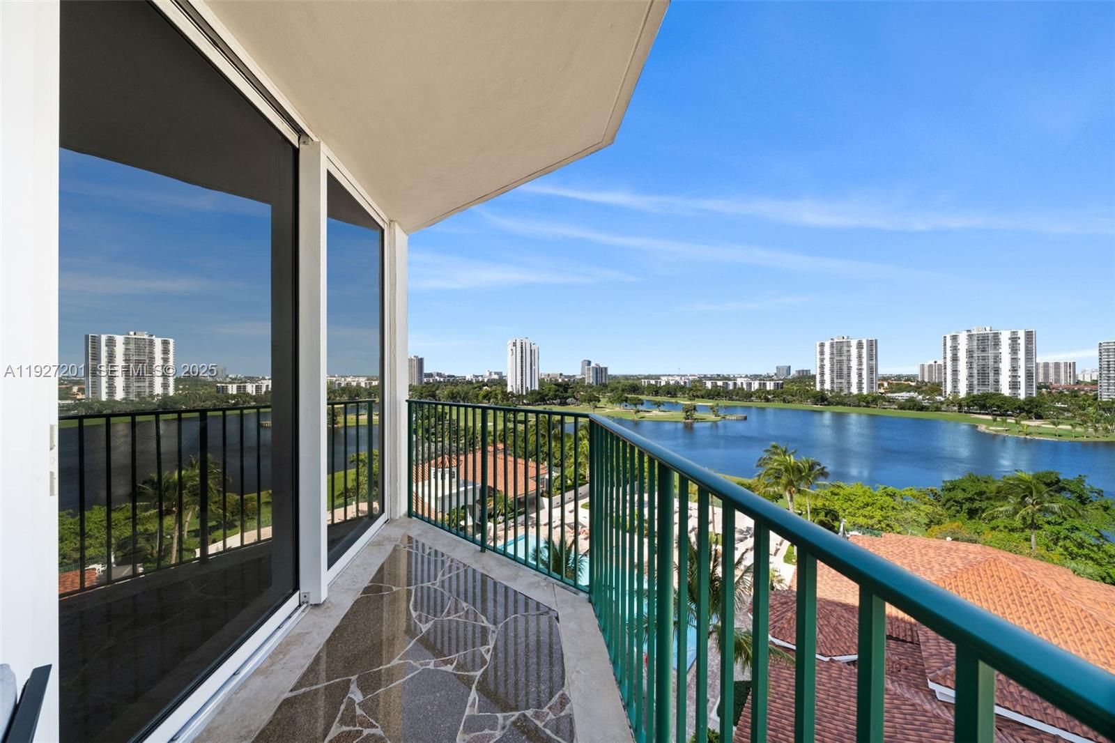 Photo of 19900 Country Club Dr  #1112, Aventura, Florida, 33180 - 