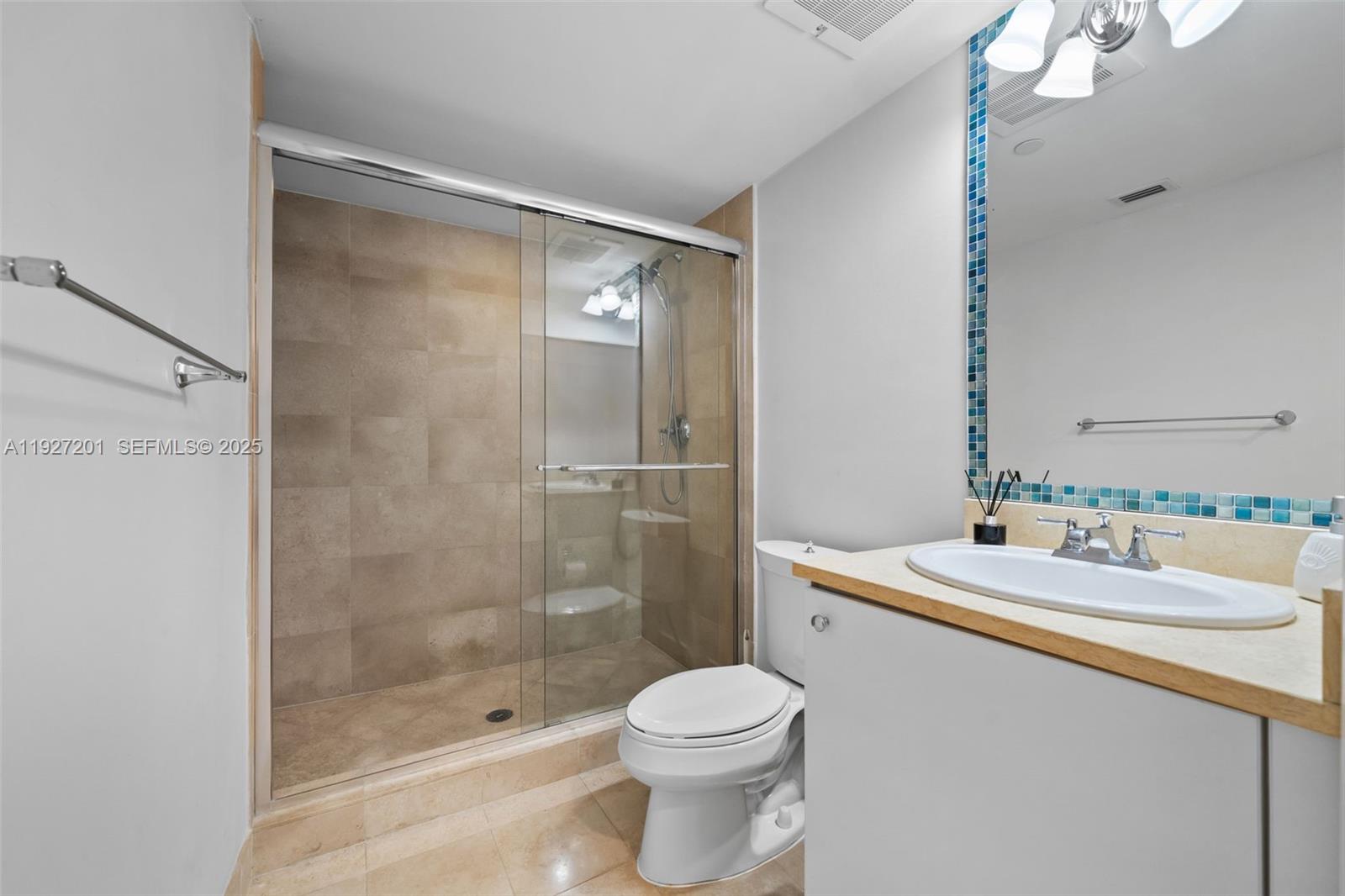 Photo of 19900 Country Club Dr  #1112, Aventura, Florida, 33180 - 