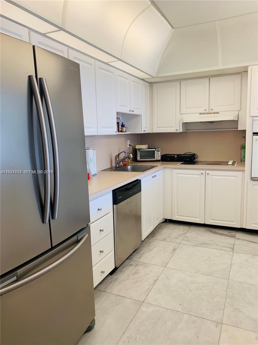 Photo of 19380 Collins Ave #1423, Sunny Isles Beach, Florida, 33160 -