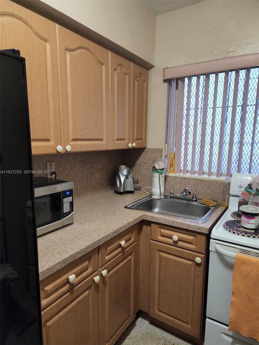 Подробнее / 3372 кв.футов $ 2025-12-08 0 Фото