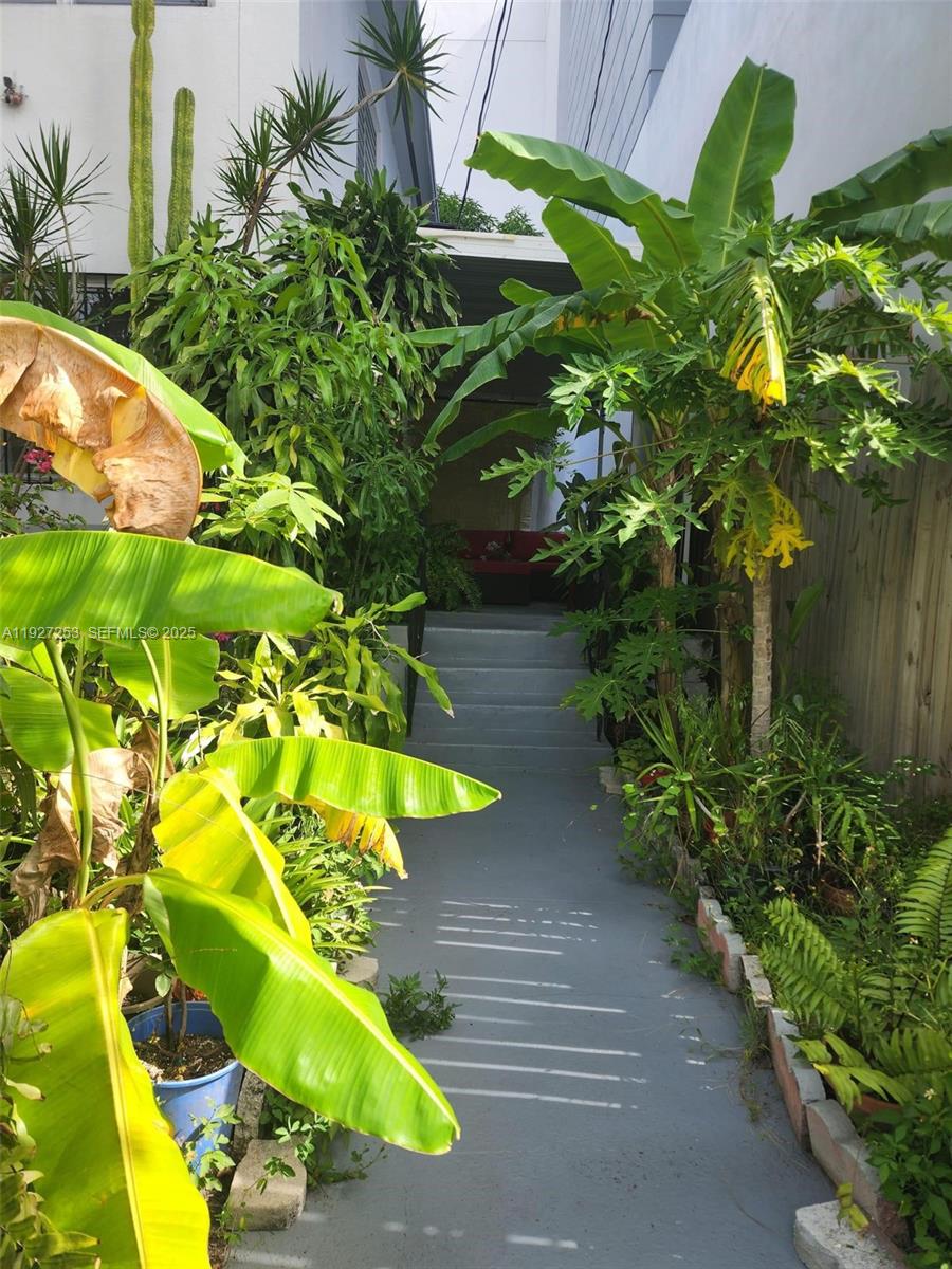 Подробнее / 3372 кв.футов $ 2025-12-08 0 Фото