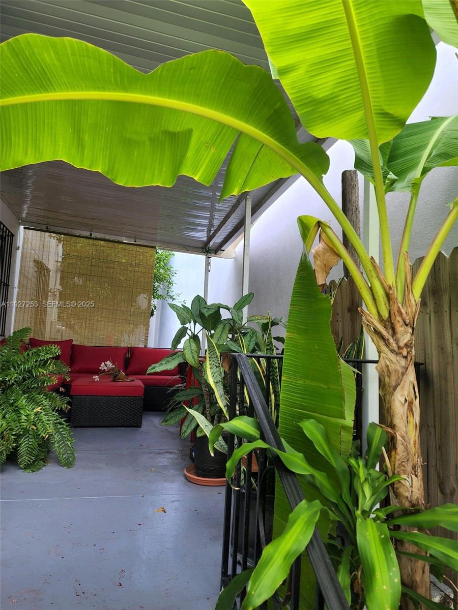 Подробнее / 3372 кв.футов $ 2025-12-08 0 Фото