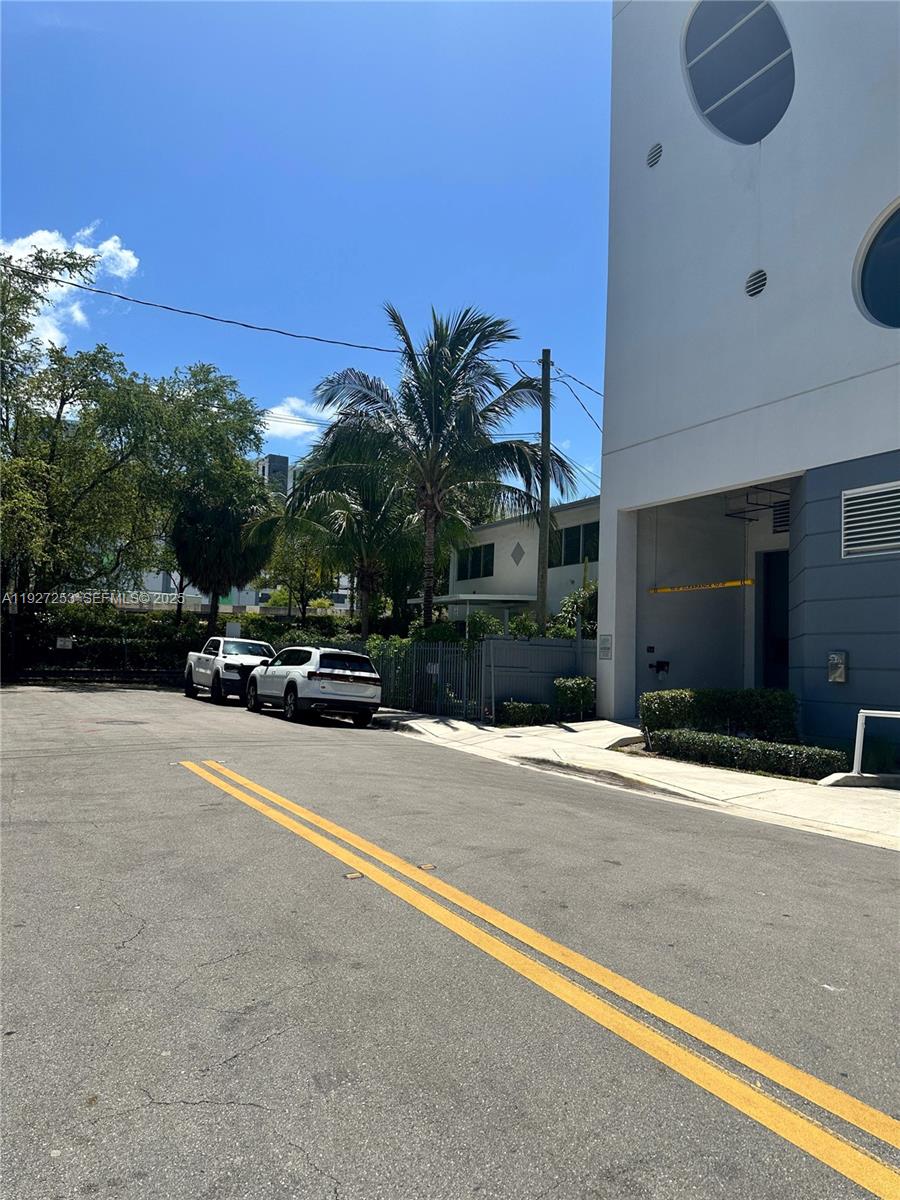 Подробнее / 3372 кв.футов $ 2025-12-08 0 Фото