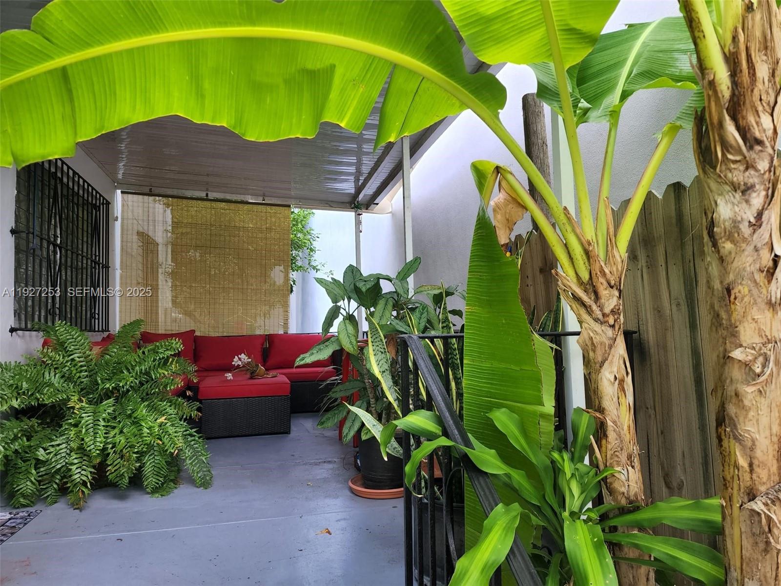 Подробнее / 3372 кв.футов $ 2025-12-08 0 Фото