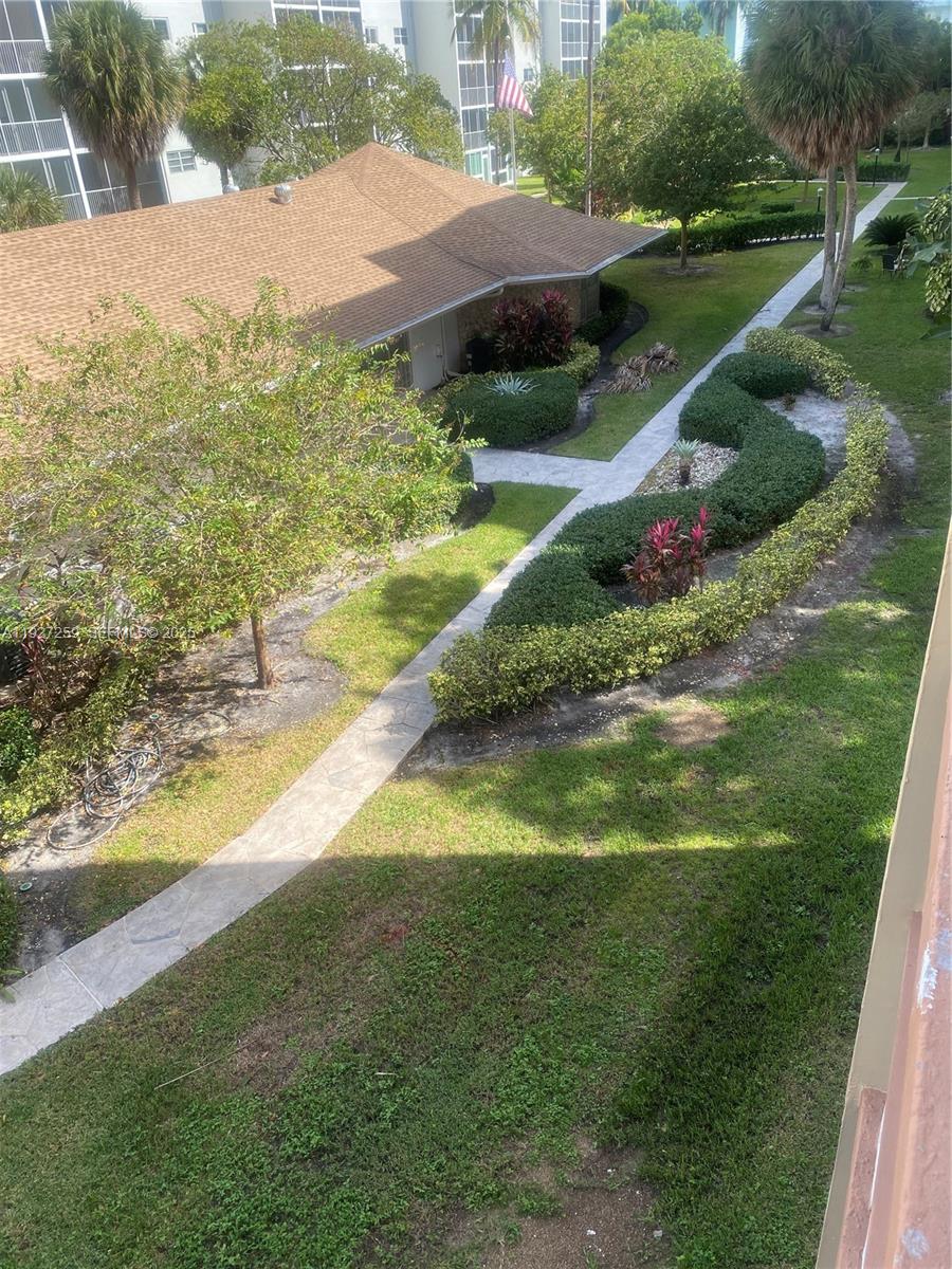 Photo of 610 12th Ave #308, Hallandale Beach, Florida, 33009 -