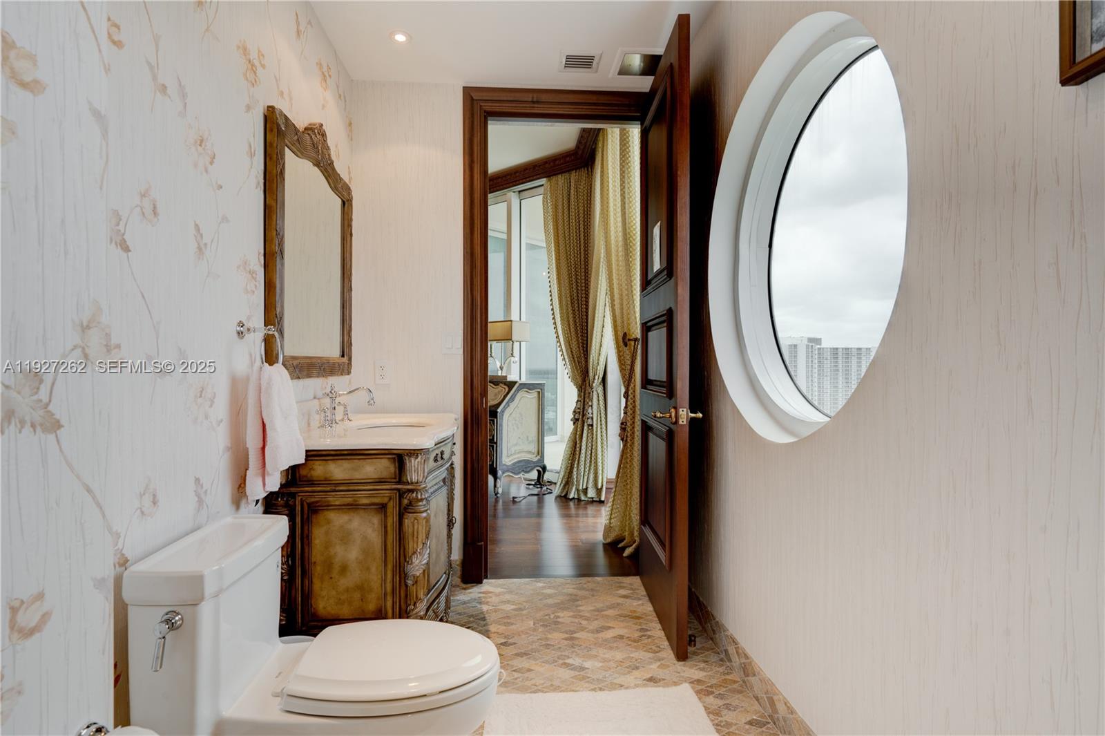 Photo of 16047 Collins Ave #1604 (1604), Sunny Isles Beach, Florida, 33160 -