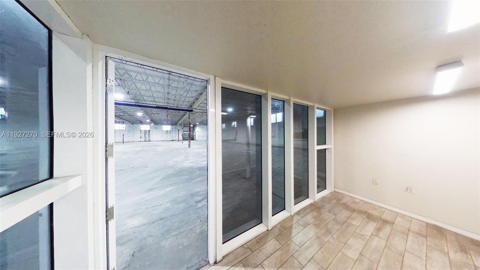 Ver detalles 3121 / sq. ft. $ 2026-01-06 0 foto