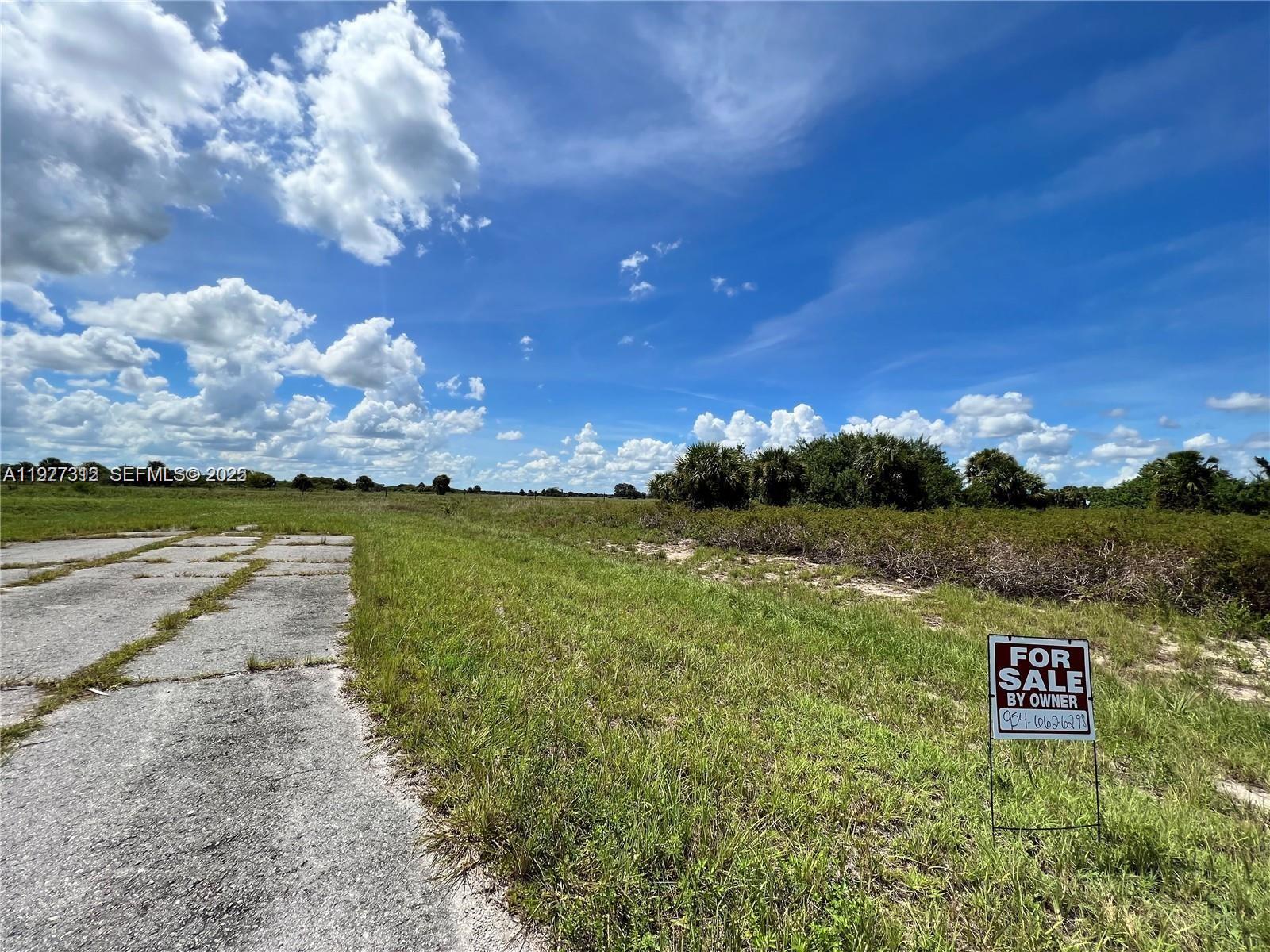 See details / sq. ft. $ 2025-12-08 0 Photo