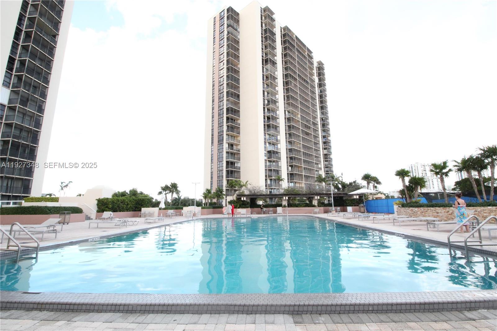 Photo of 20379 Country Club Dr  #2237, Aventura, Florida, 33180 - 