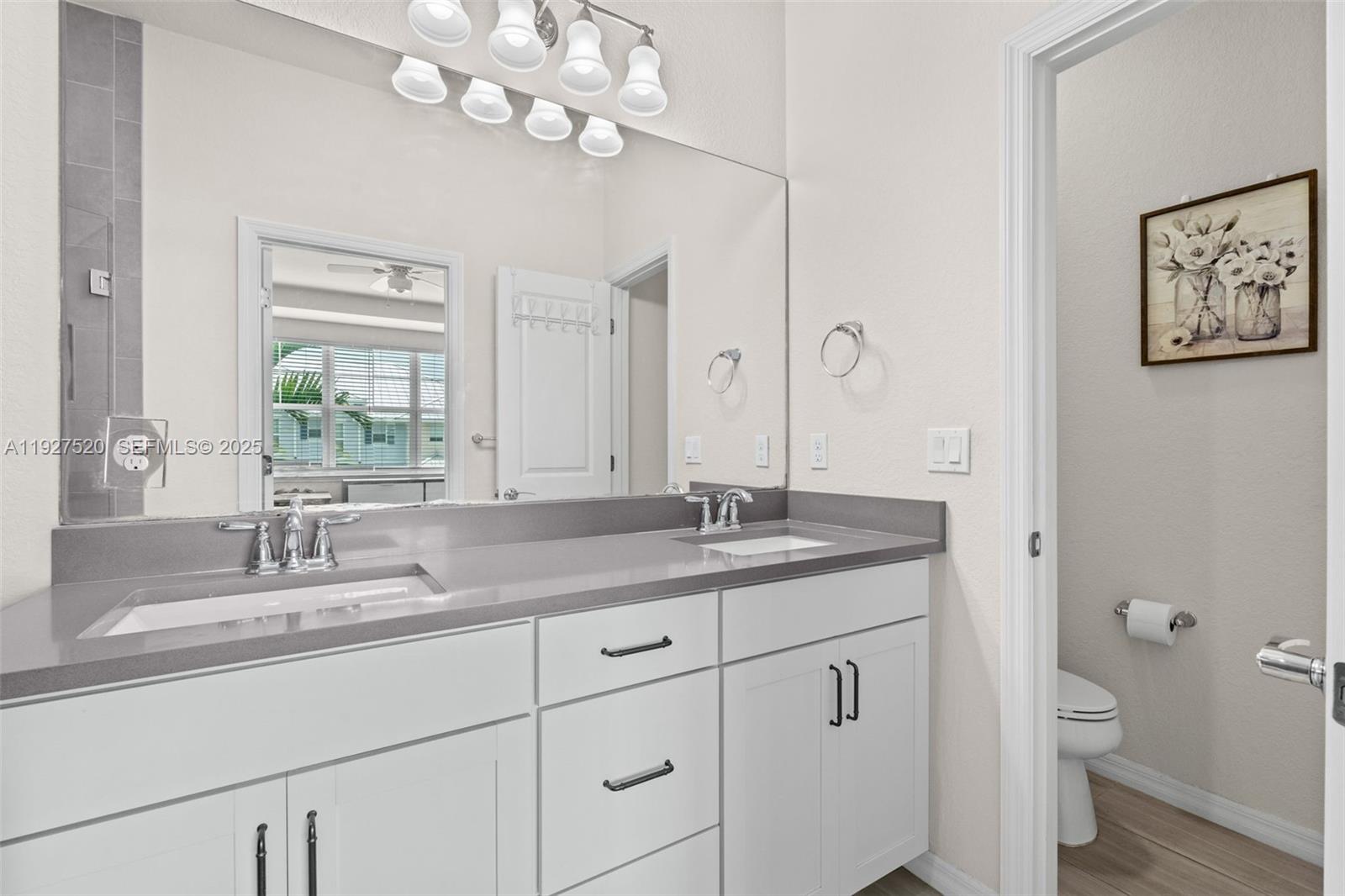 Подробнее 1190 3 / 3 1421 кв.футов $ 2025-12-09 0 Фото