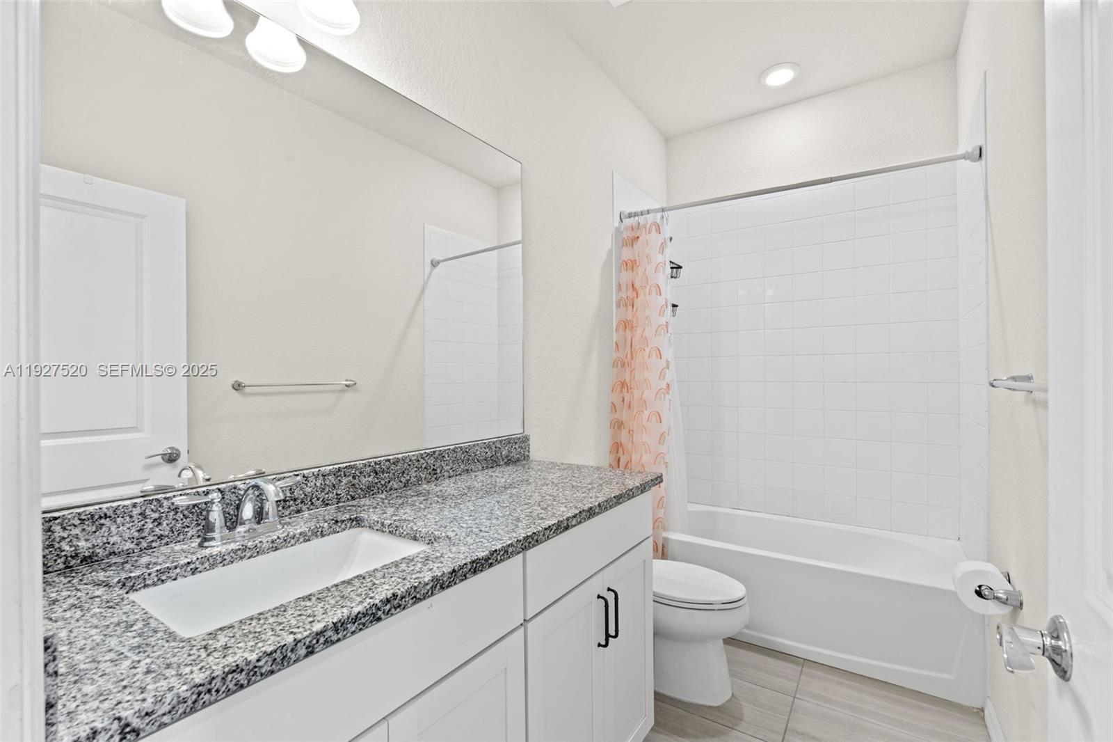 Подробнее 1190 3 / 3 1421 кв.футов $ 2025-12-09 0 Фото