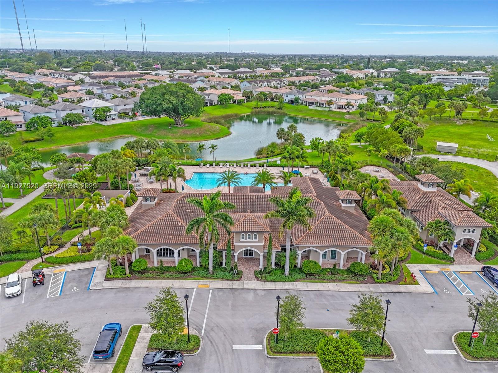 Подробнее 1190 3 / 3 1421 кв.футов $ 2025-12-09 0 Фото