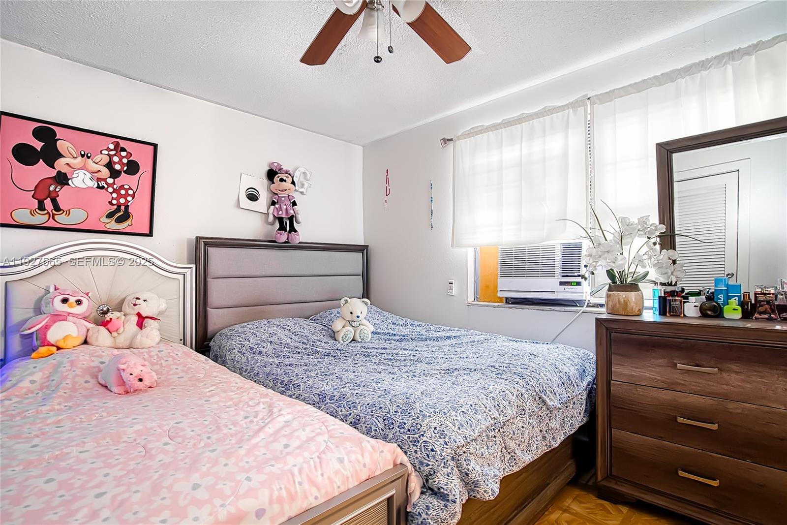 See details / 2113 sq. ft. $ 2025-12-09 0 Photo