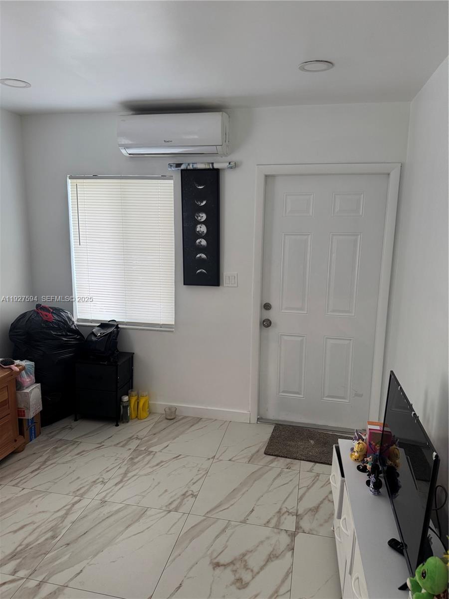 Ver detalles / 6012 sq. ft. $ 2025-12-09 0 foto