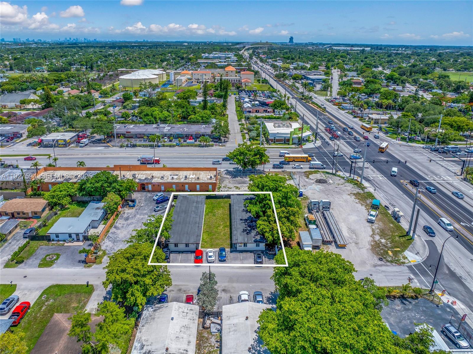 Ver detalles / 6012 sq. ft. $ 2025-12-09 0 foto