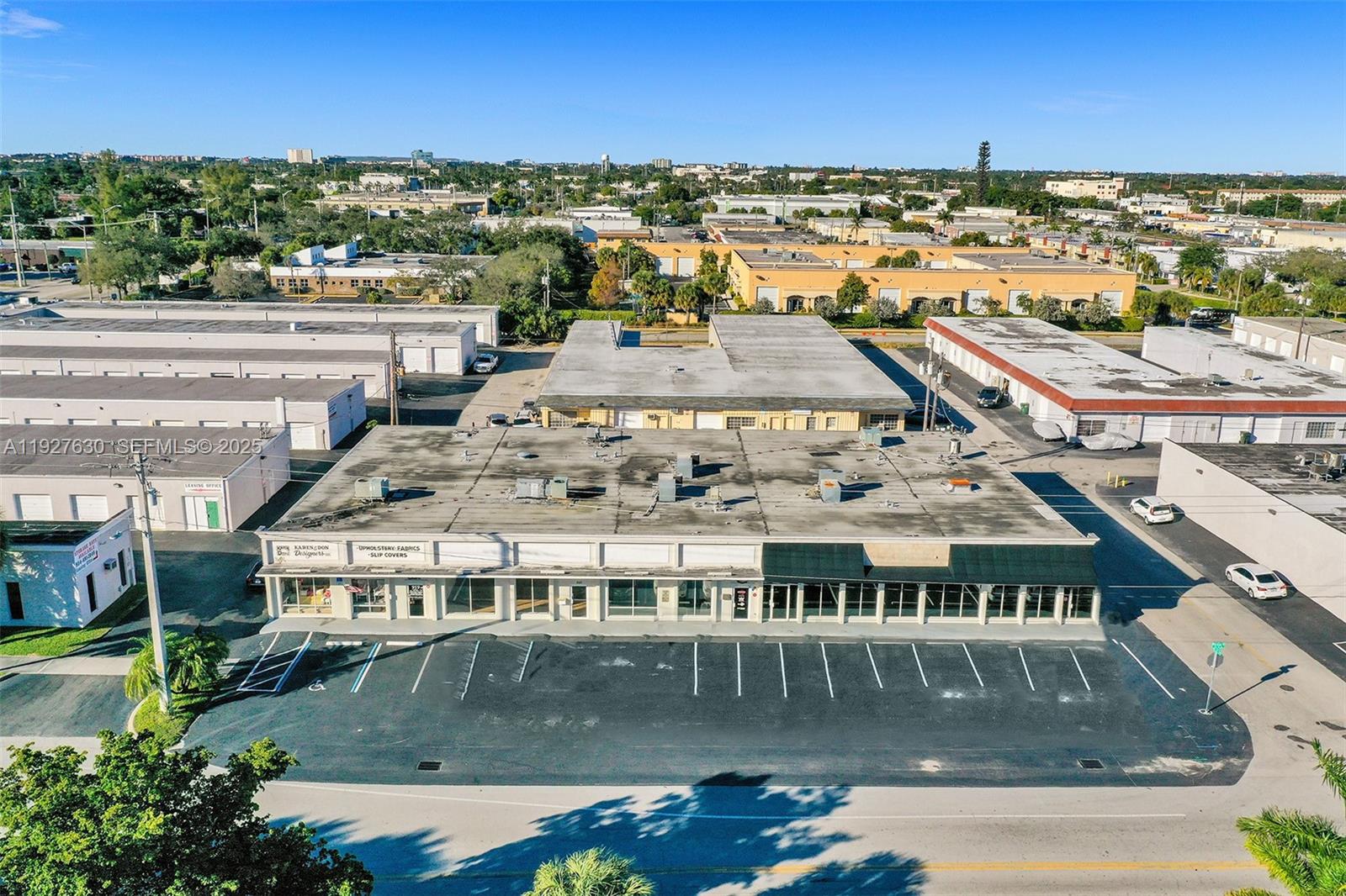   /   sq. ft. $ 2025-12-09 0 Photo