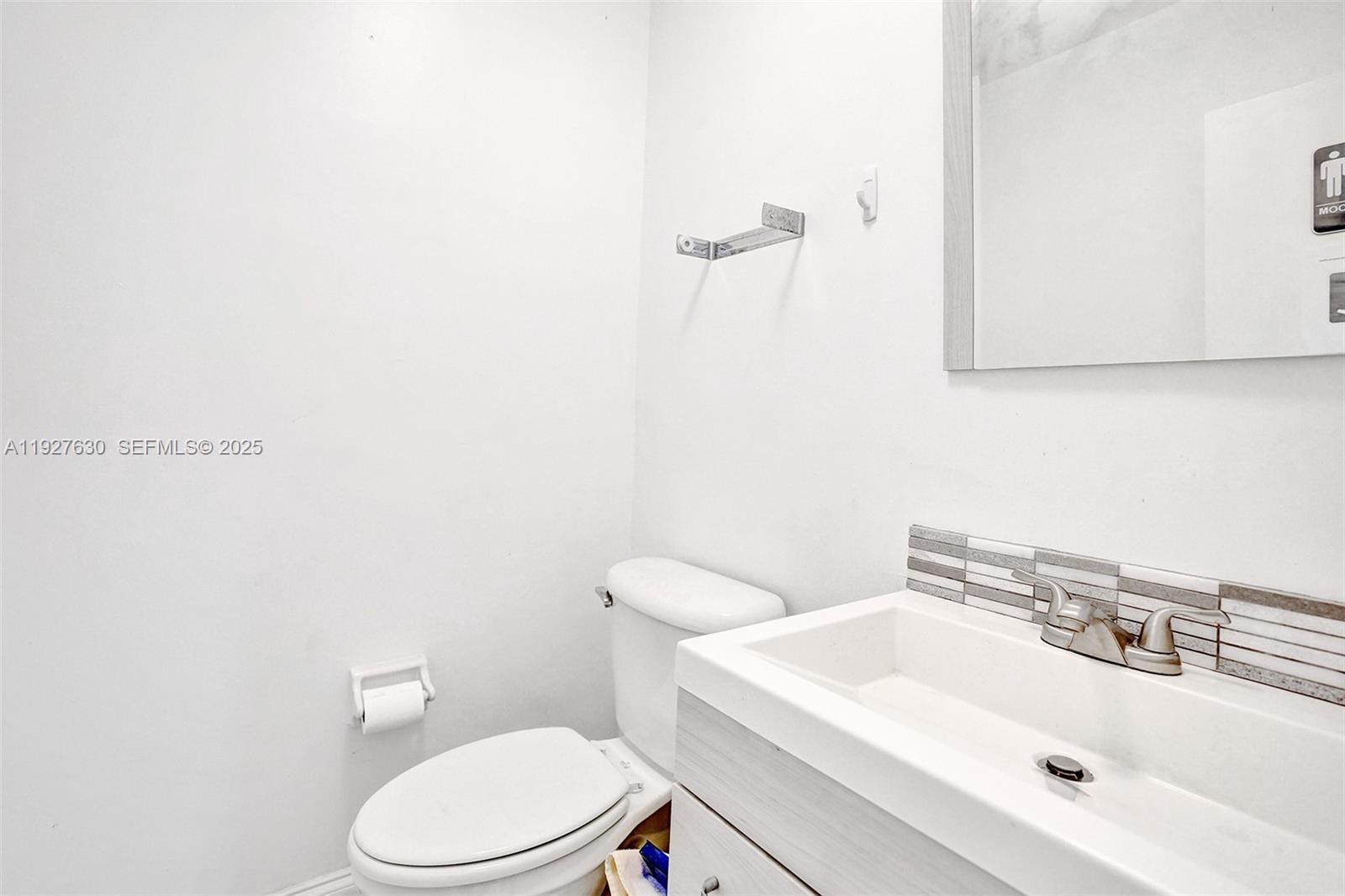   /   sq. ft. $ 2025-12-09 0 Photo