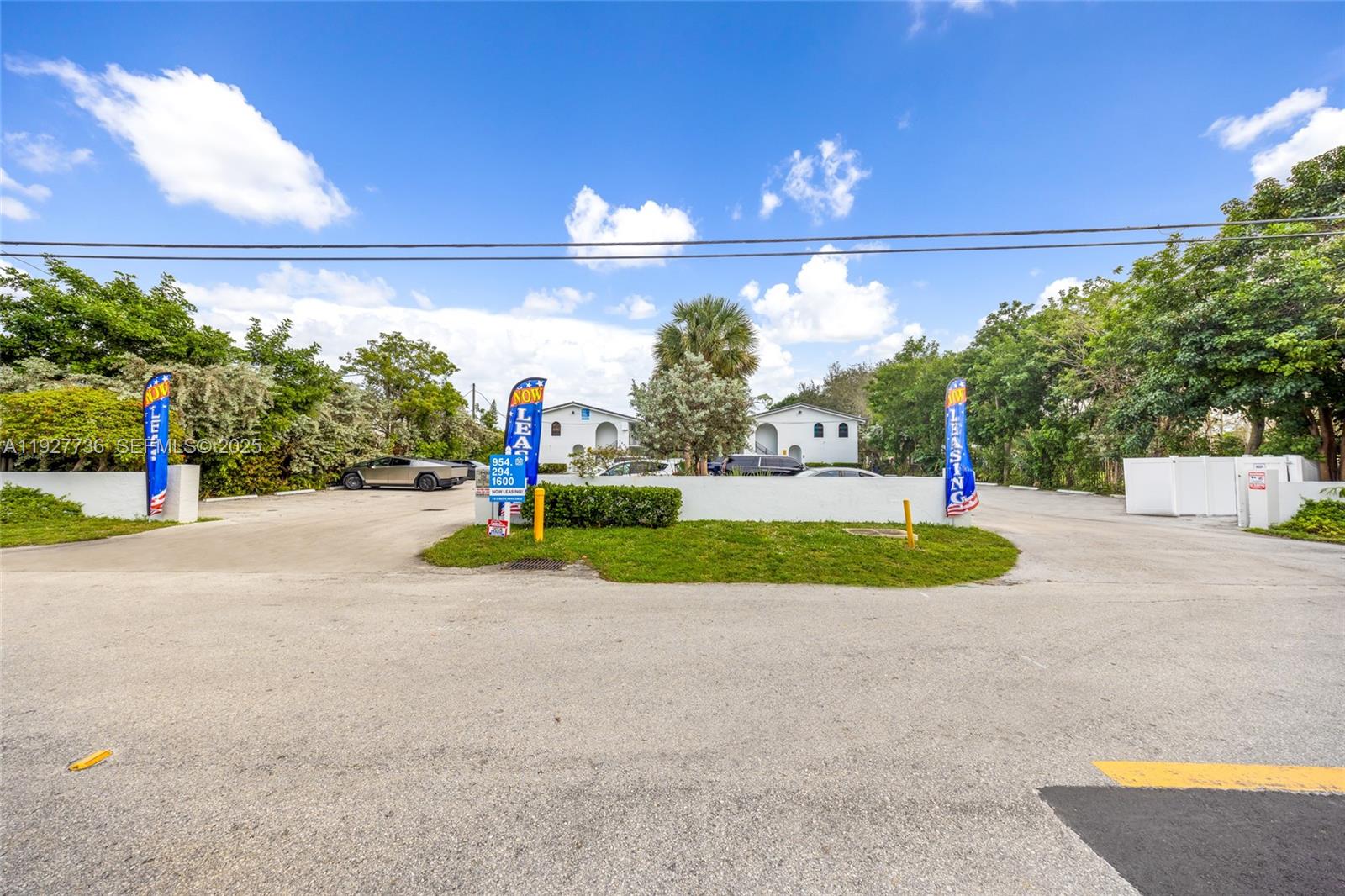 1-28  /   sq. ft. $ 2025-12-09 0 foto