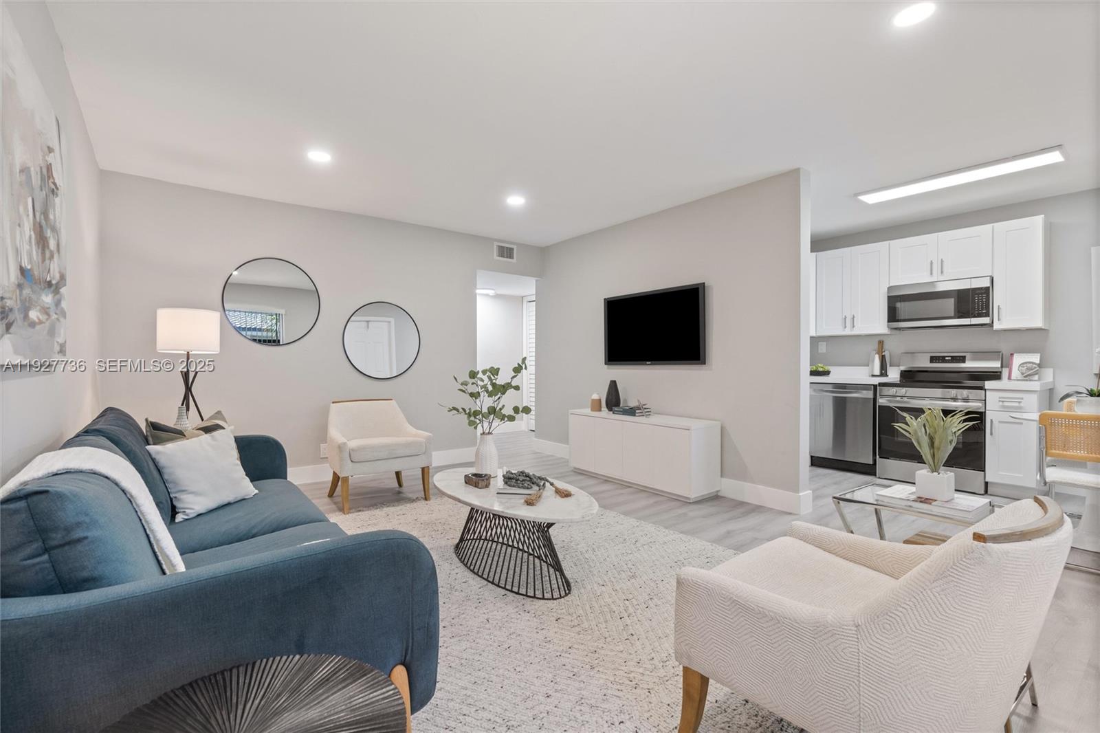 1-28  /   sq. ft. $ 2025-12-09 0 foto