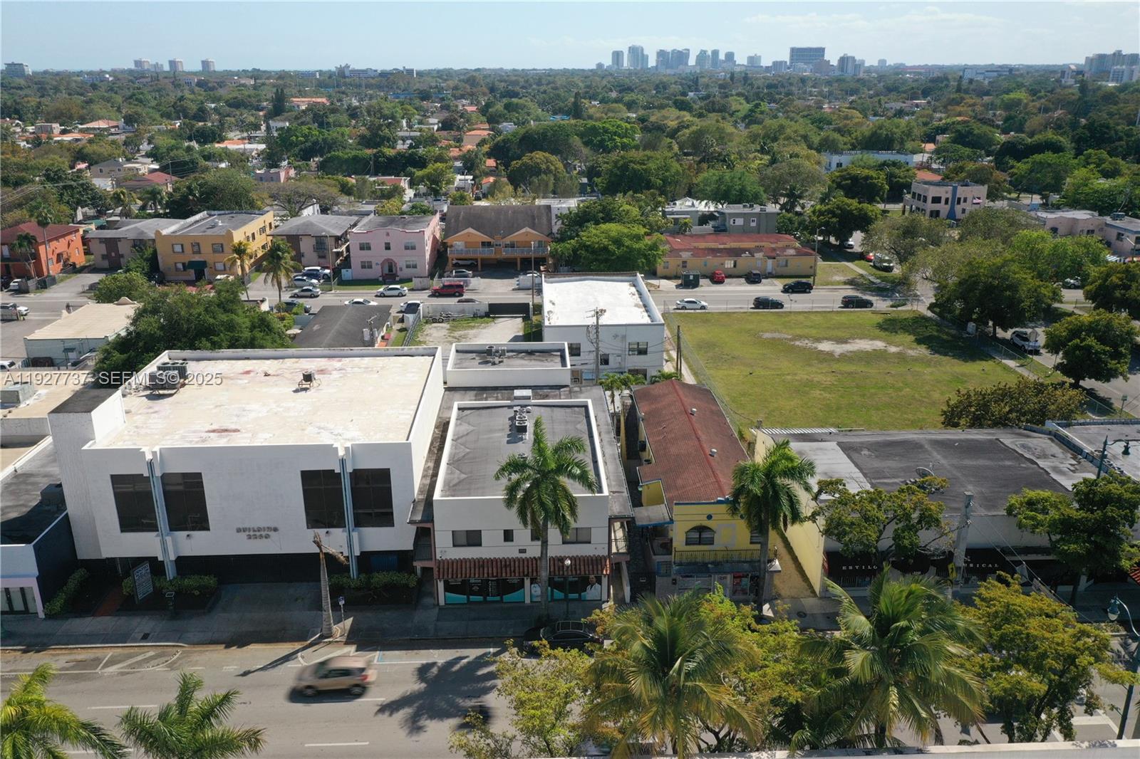   /   кв.футов $ 2025-12-09 0 Фото