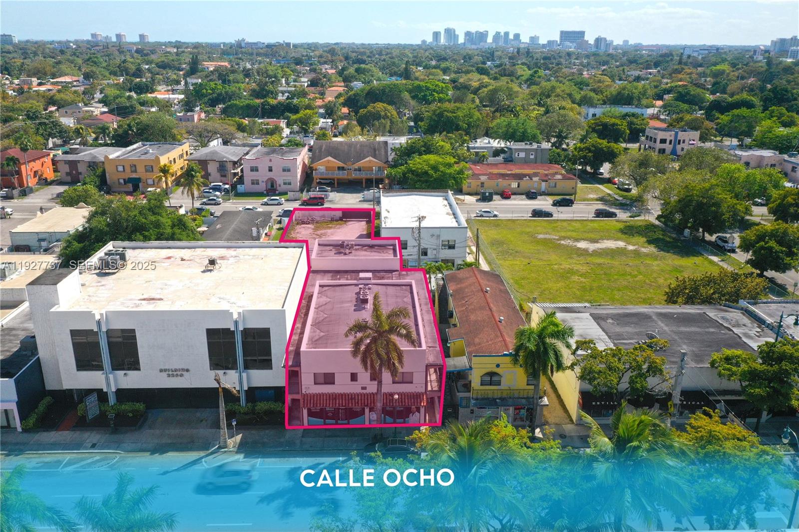   /   кв.футов $ 2025-12-09 0 Фото